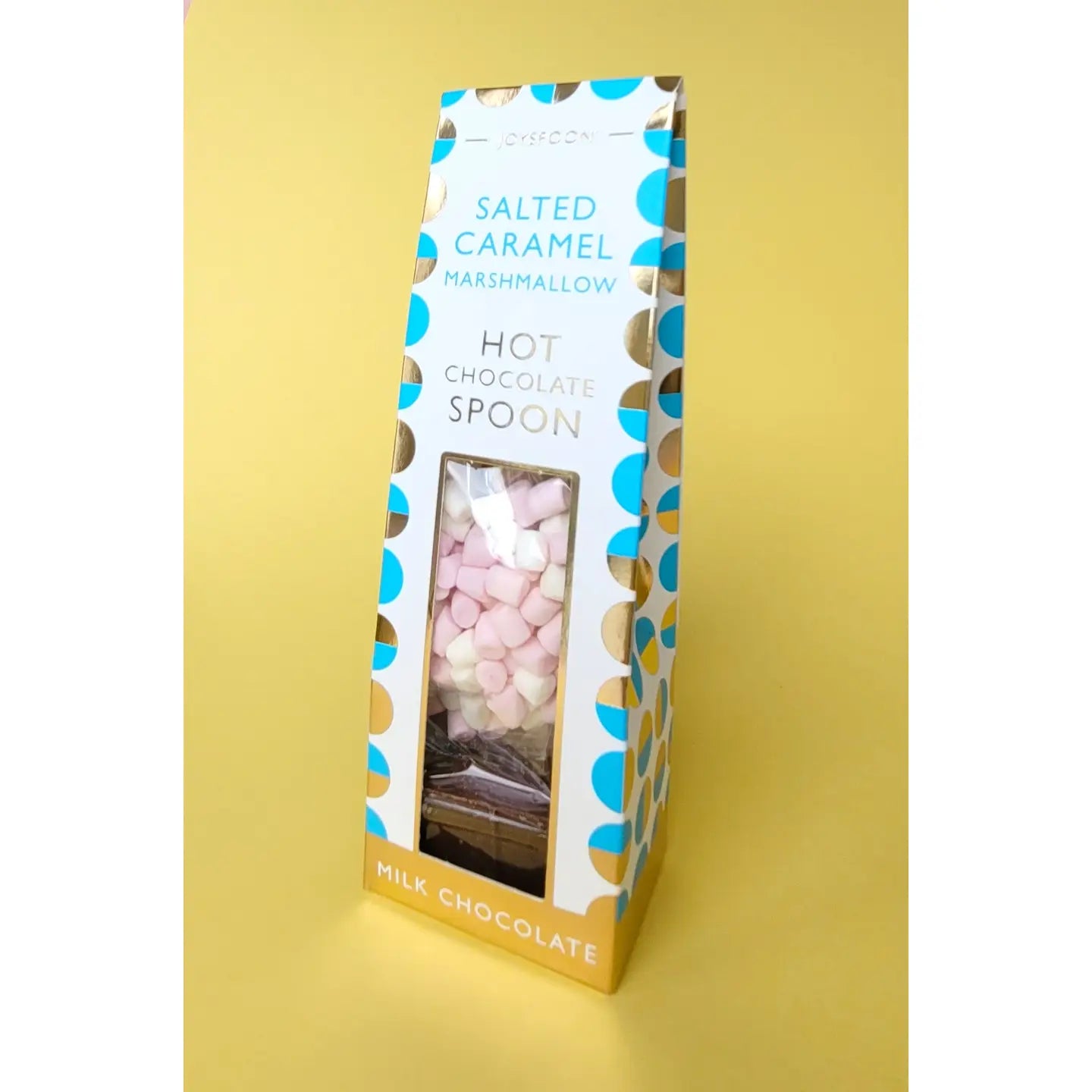 Salted caramel hot chocolate spoon with marshmallows – indulgent hot chocolate stirrer for rich, creamy drinks with a sweet-salty twist.