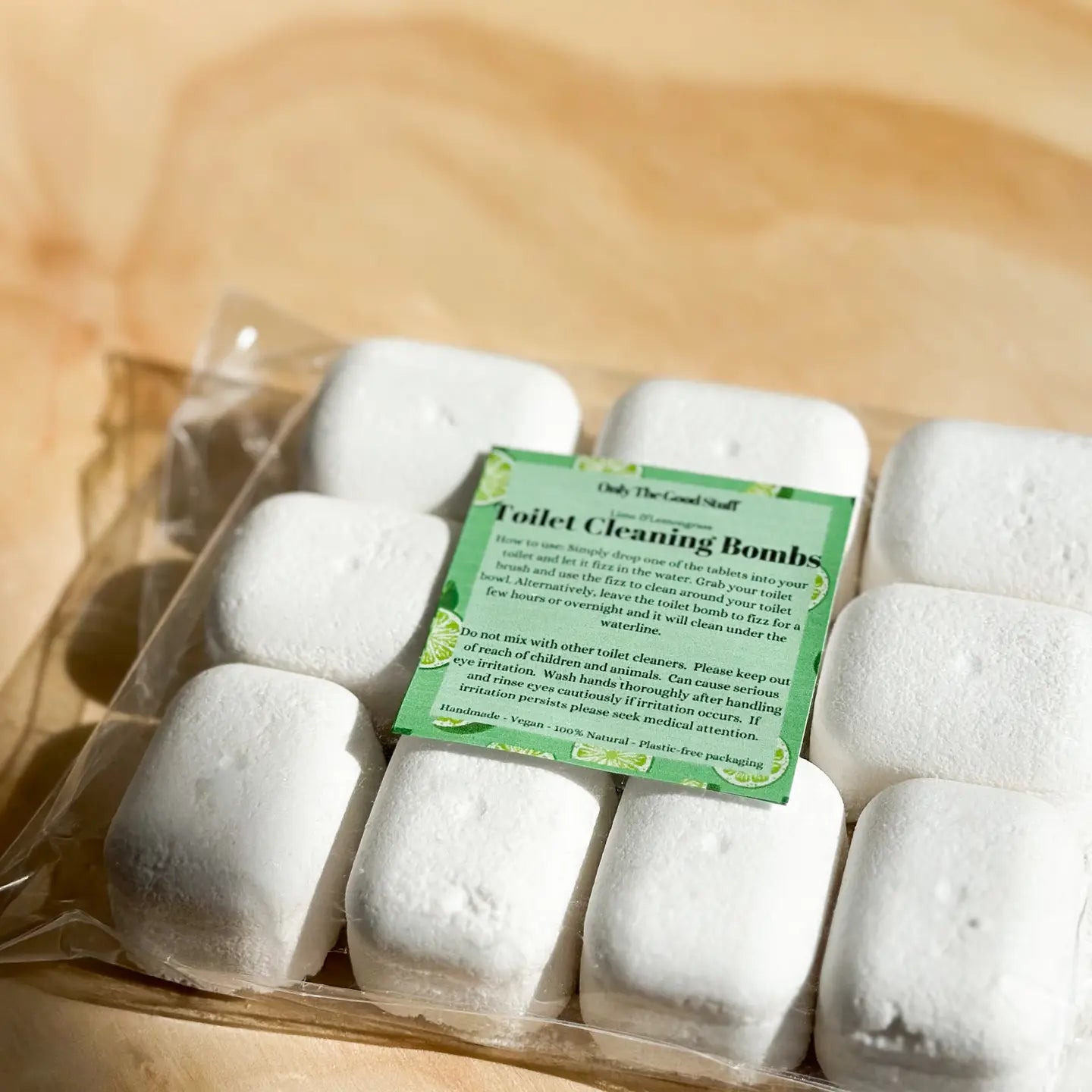Pack of 2 lime and lemongrass-scented toilet bombs.