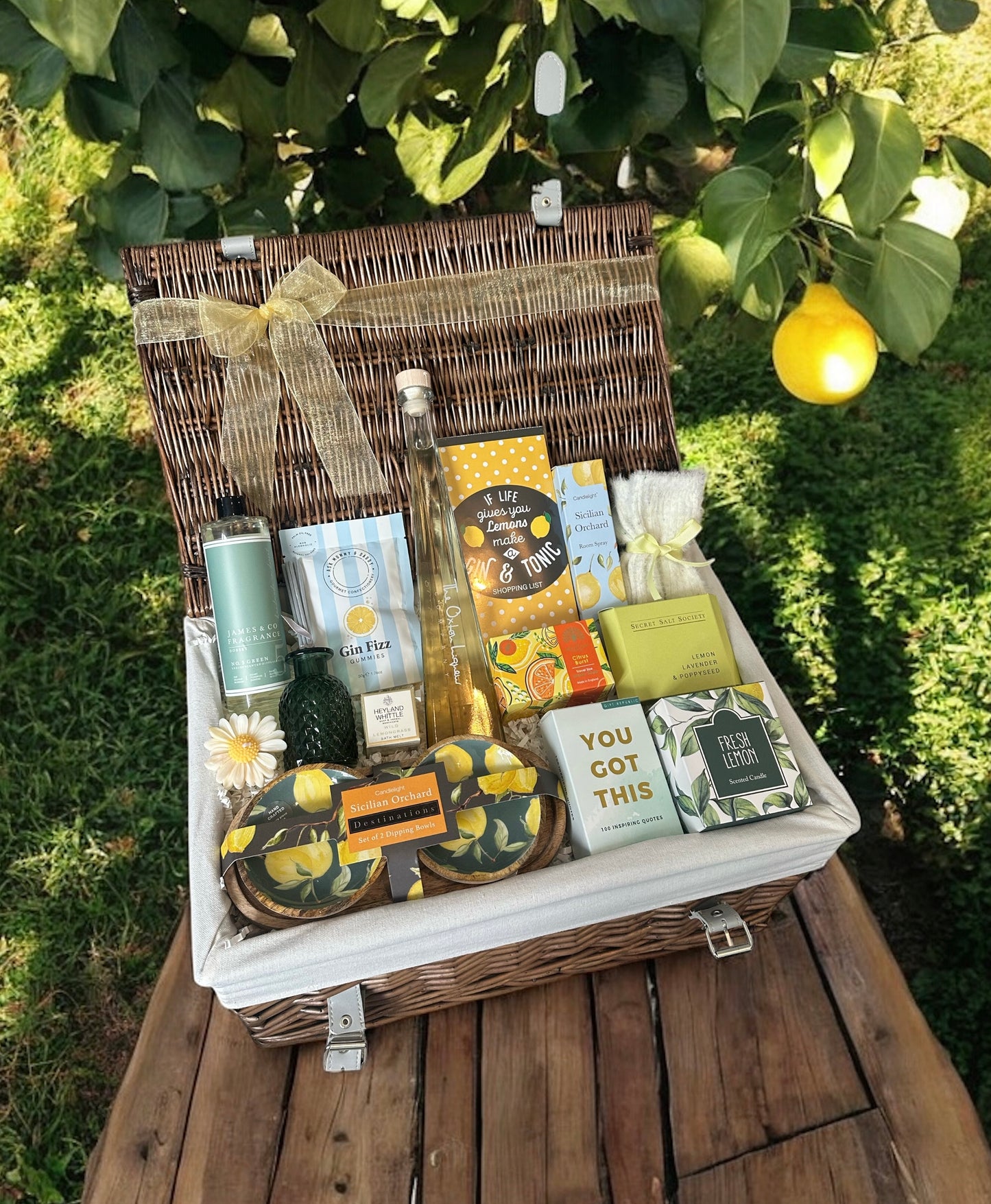 When Life Gives You Lemons Hamper offers a refreshing and soothing mix of citrus, relaxation, and indulgence.