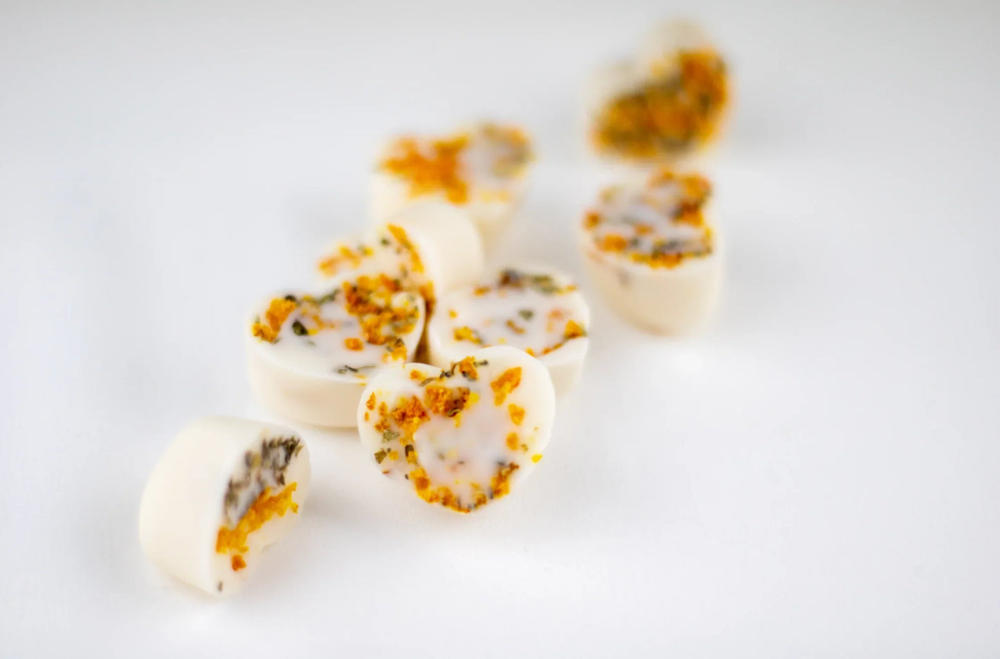 Luxury Basil, White Pepper & Neroli hand-poured wax melts on display.