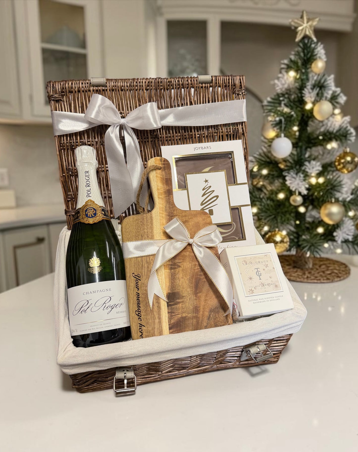 Luxury Champagne and Candlelight Christmas Hamper