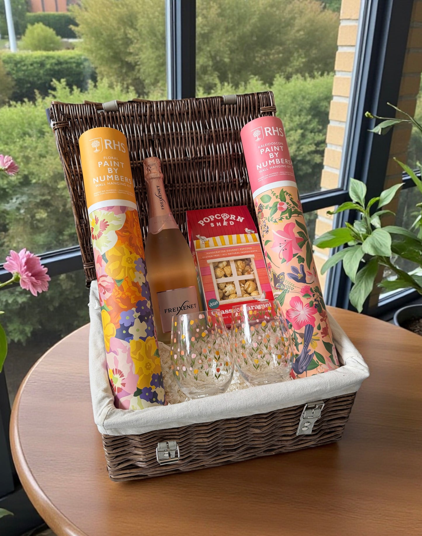 Paint and Sip Gift Hamper | Alcohol Free Option