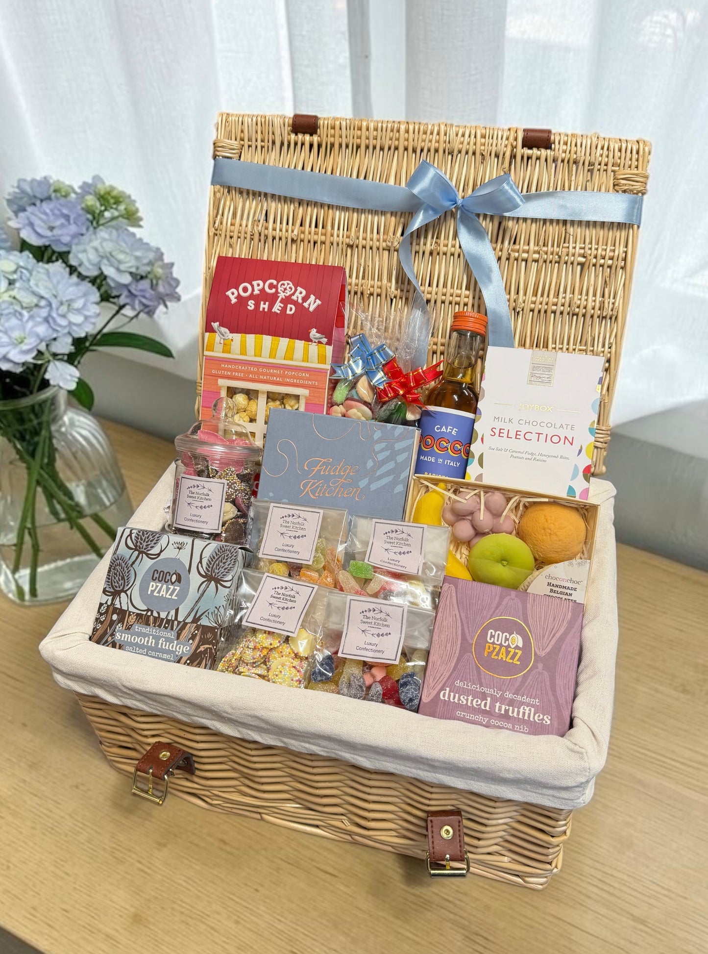 The Big Sweet Sharer Hamper