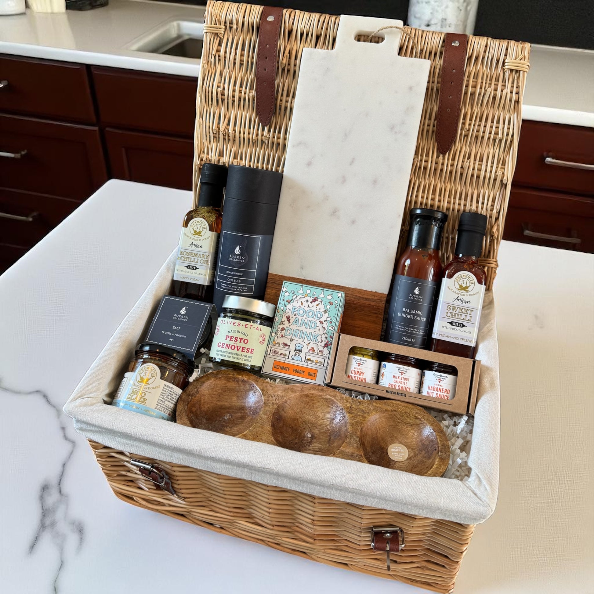 Gourmet oils, sauces, and serveware—ideal for home cooks or as a stylish foodie gift.