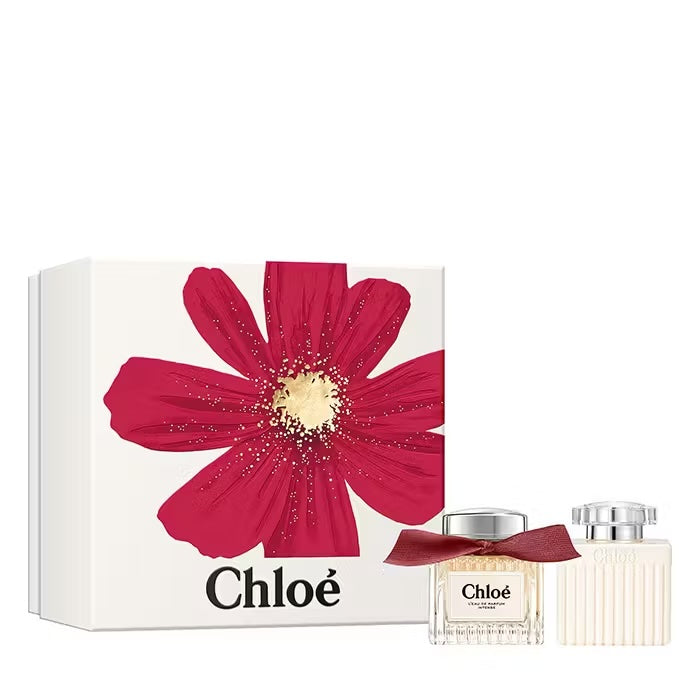 Chloé L’Eau Intense set: 50ml perfume & 100ml lotion with raspberry, rose, and amber notes.