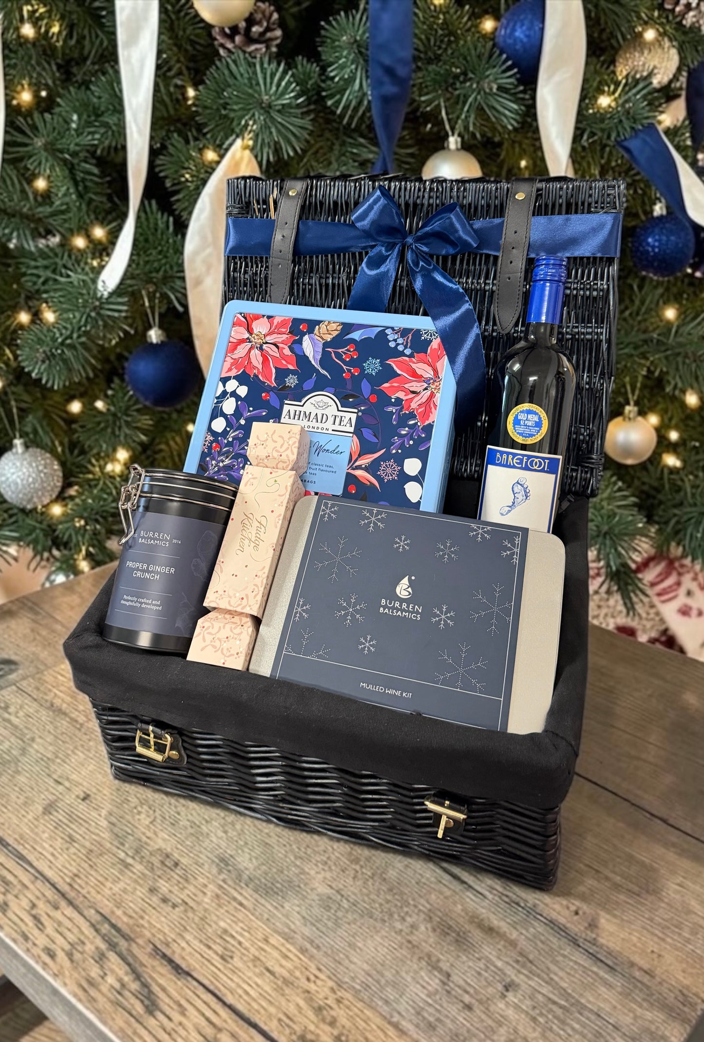 Winter Warmer Hamper | Mulled Wine & Tea