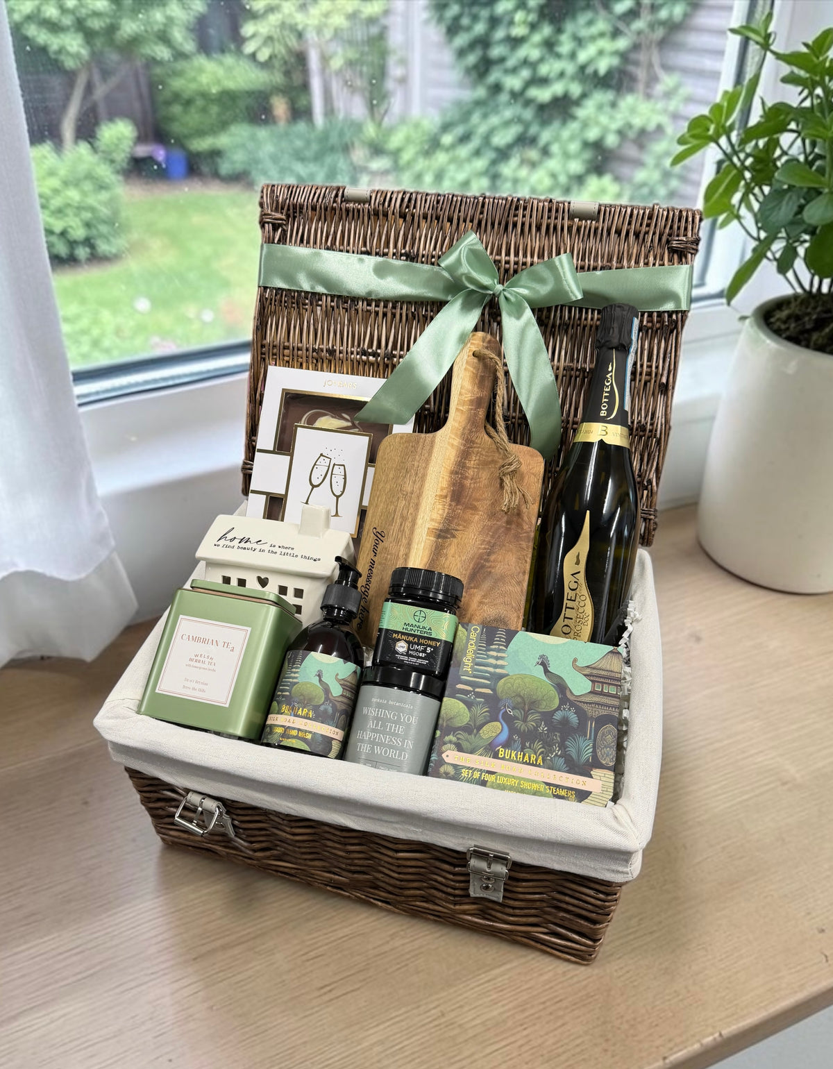 Homely Welcome Hamper | Drink Variants