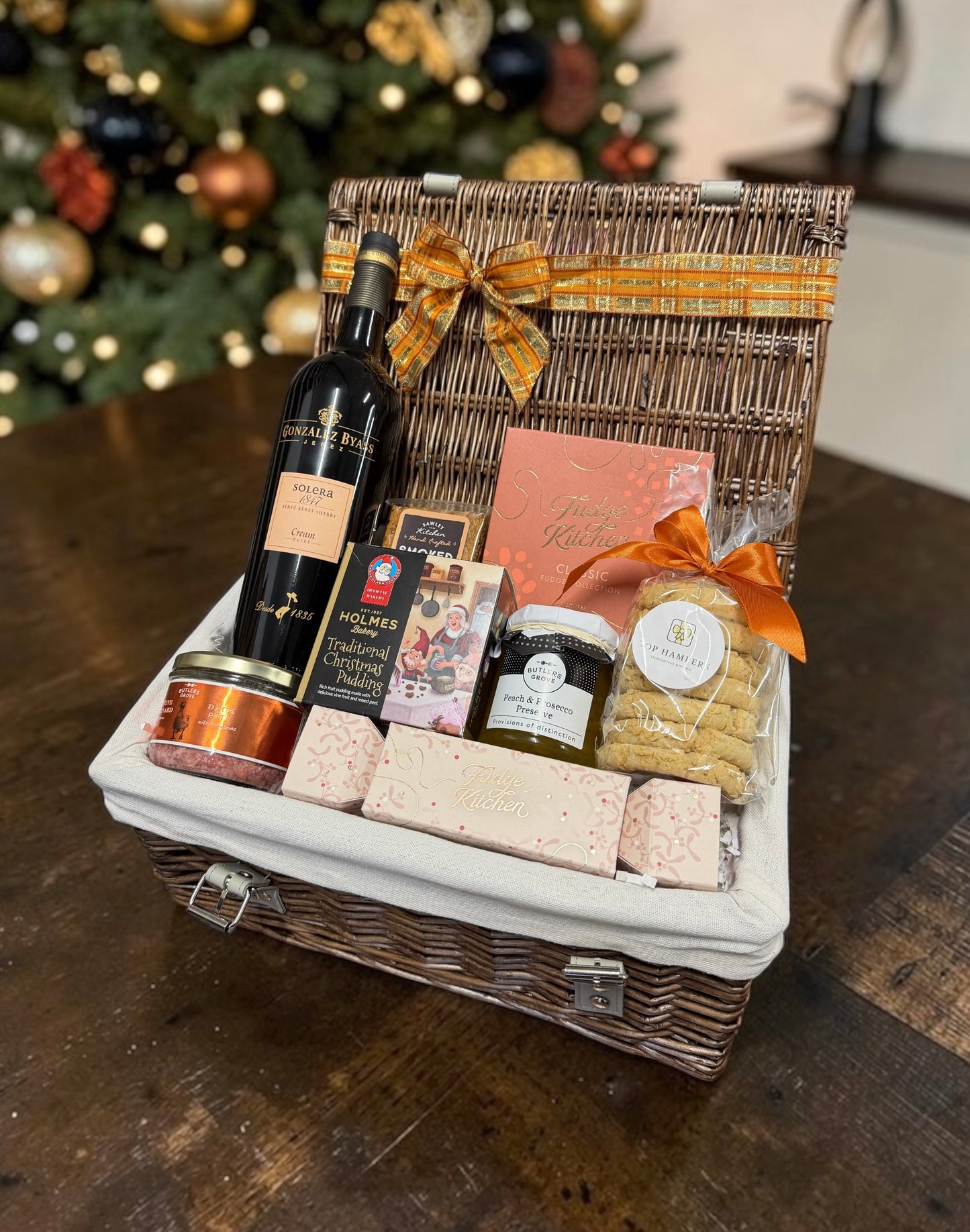 Christmas Gourmet Delights Hamper | Choice of Prosecco, Bailey’s or Sherry