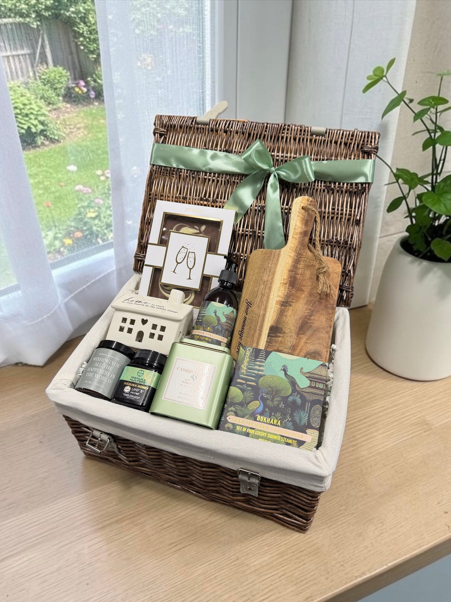 Homely Welcome Hamper | Drink Variants