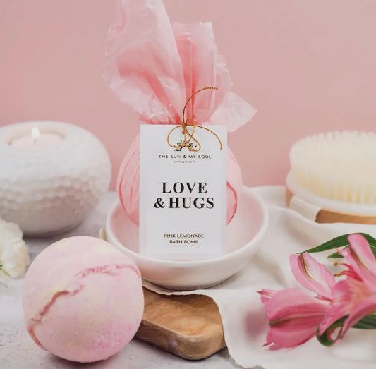‘Love & Hugs’ Luxury Pink Lemonade Bath Bomb