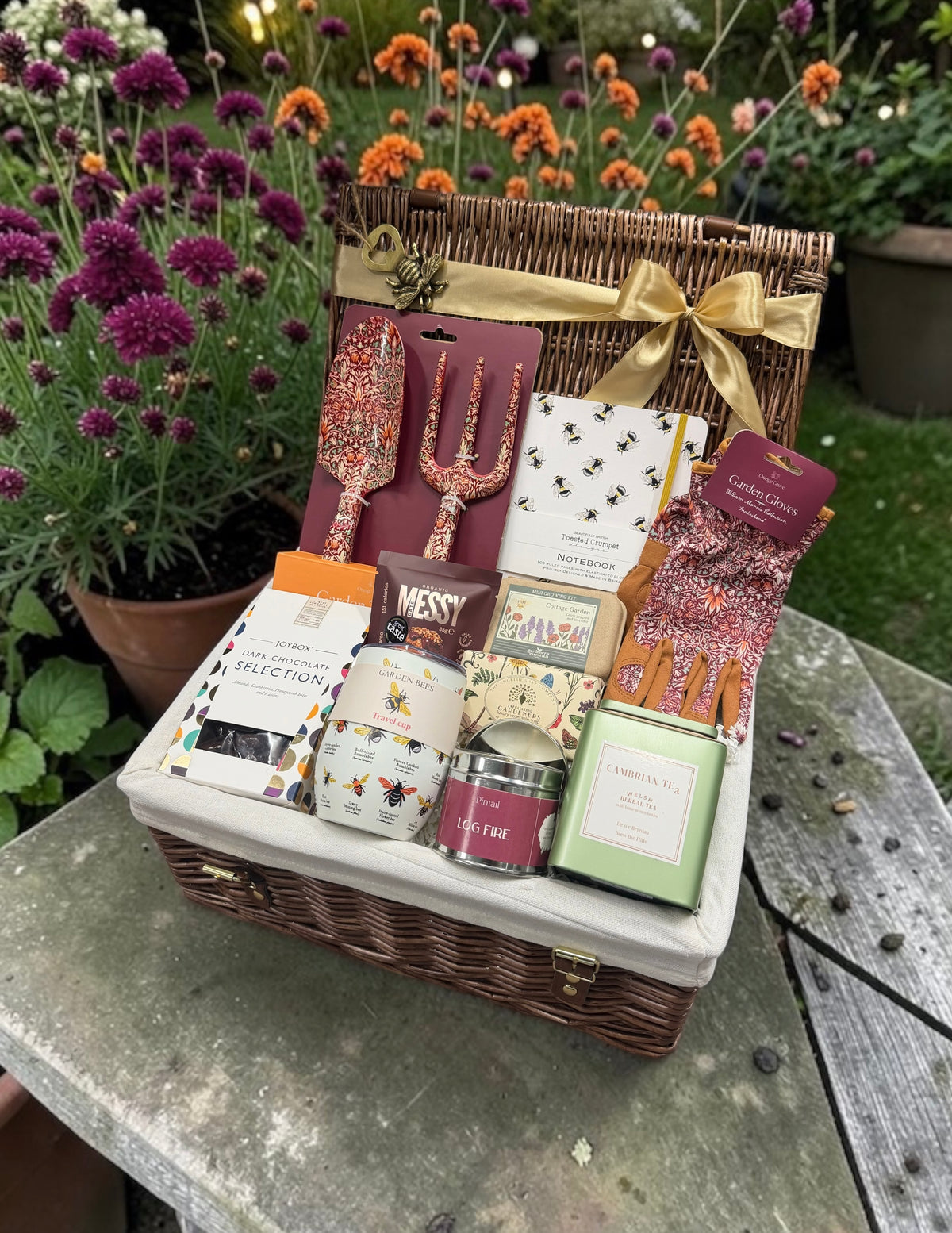 Queen Bee Gardening Hamper