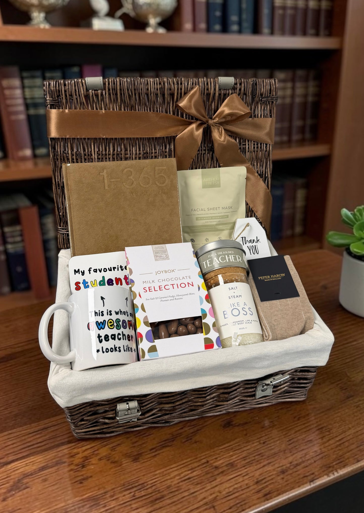 Treats for a Wonderful Teacher | Gift Hamper