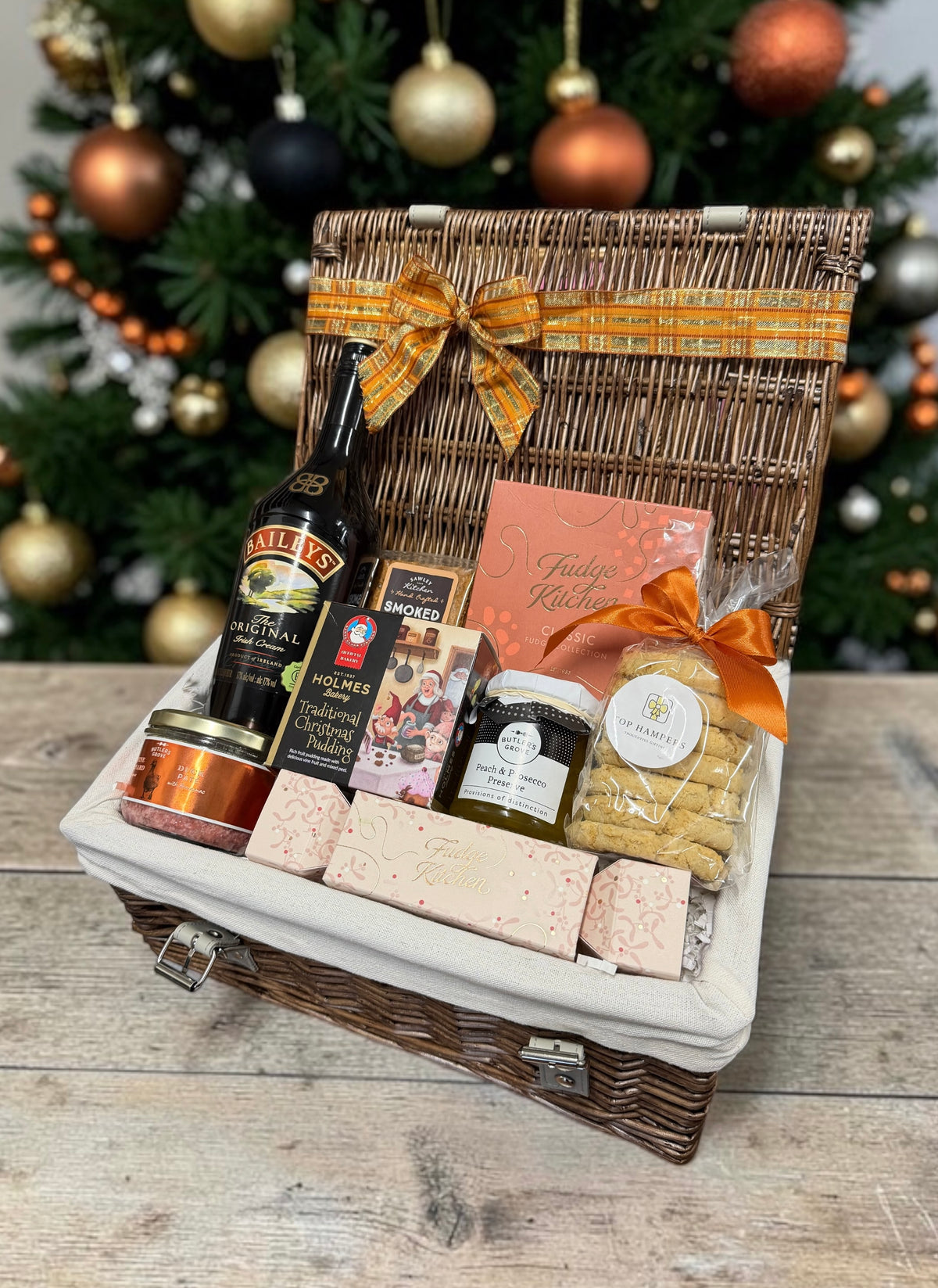 Christmas Gourmet Delights Hamper | Choice of Prosecco, Bailey’s or Sherry