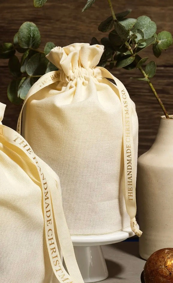 Luxury Handmade Winter Botanical
Christmas Pillar Candle | In Gift Bag