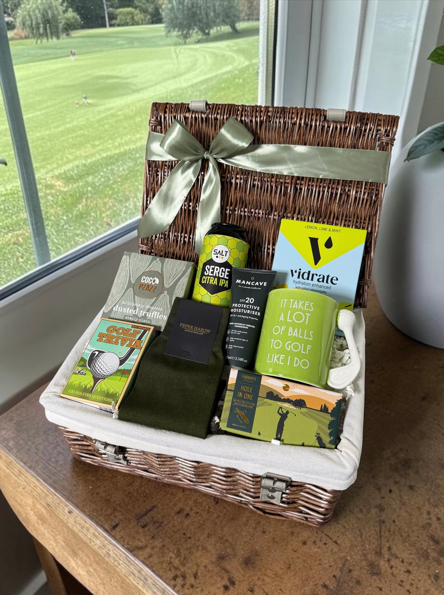 Golf Lover's Treats Hamper | Choice of Drink