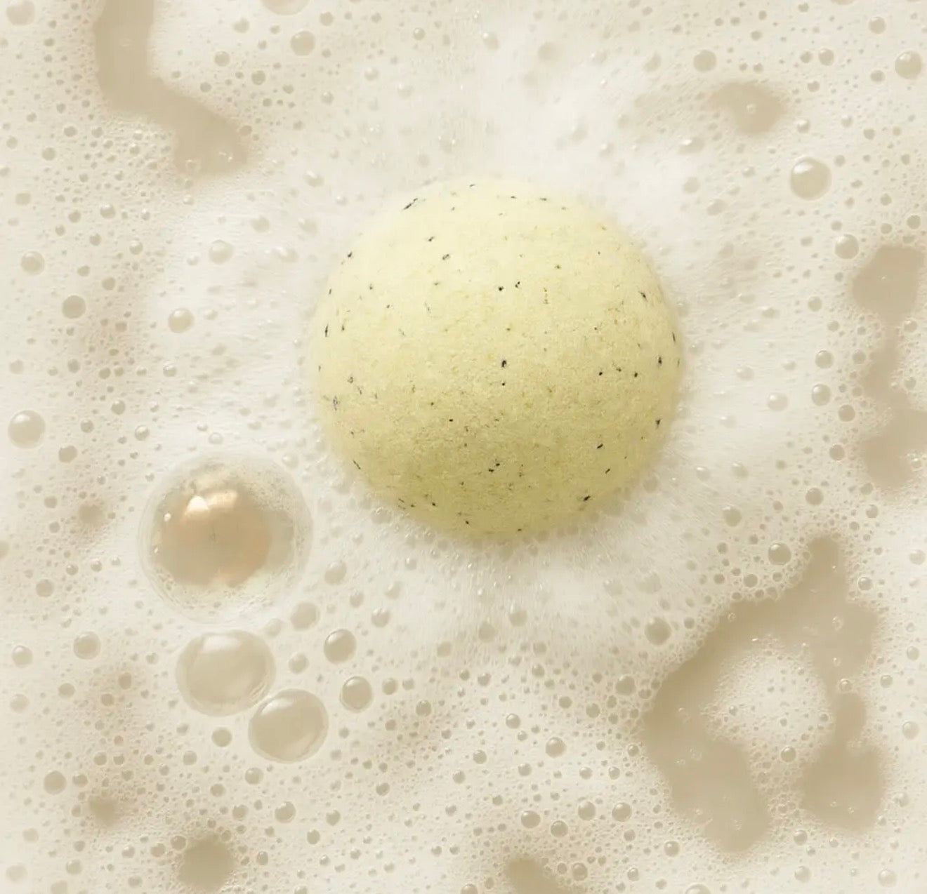 Enjoy The Magic Vanilla Bath Bomb | 180g