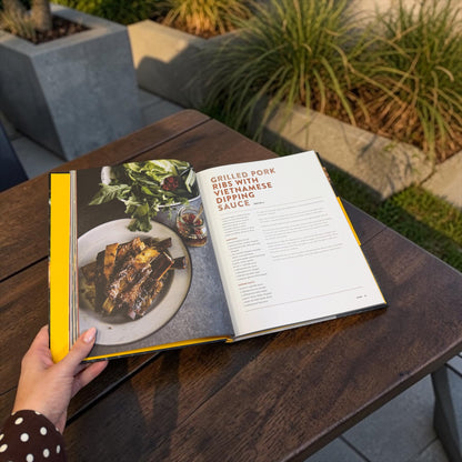 The Backyard BBQ Bible Book by Oscar Smith