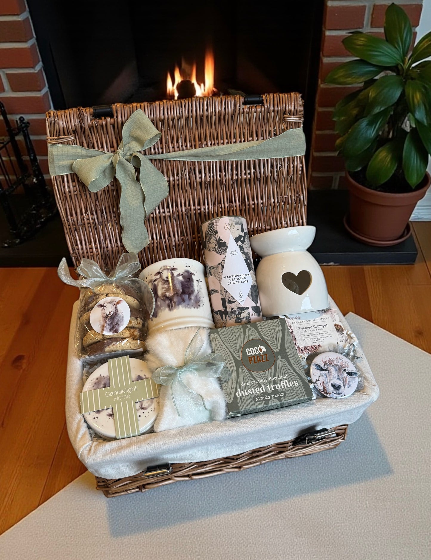 Ewe Are Amazing Cosy Sheep Hamper