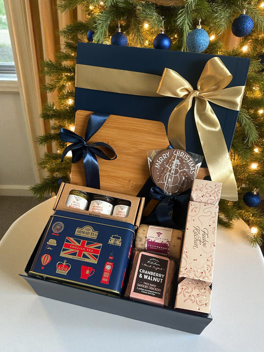 Christmas Tea and Delights Gift Box