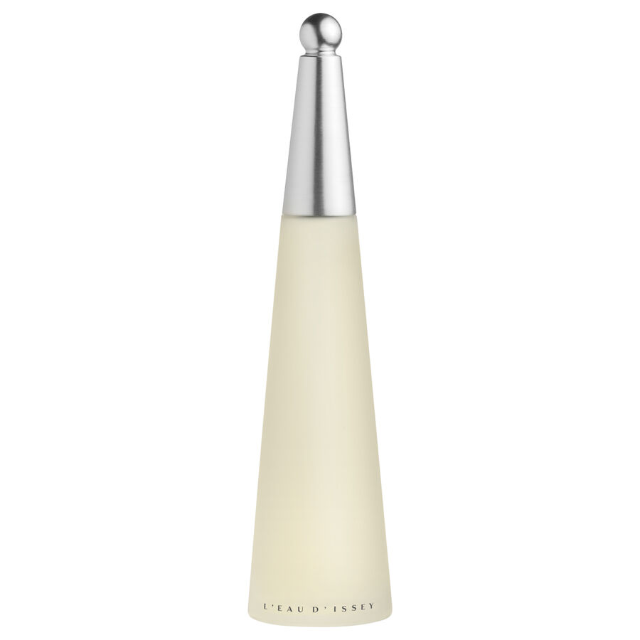 A fresh, floral scent with lotus, lily, and sandalwood. Issey Miyake L’Eau d’Issey EDT 50ml is a timeless, elegant fragrance for everyday wear.