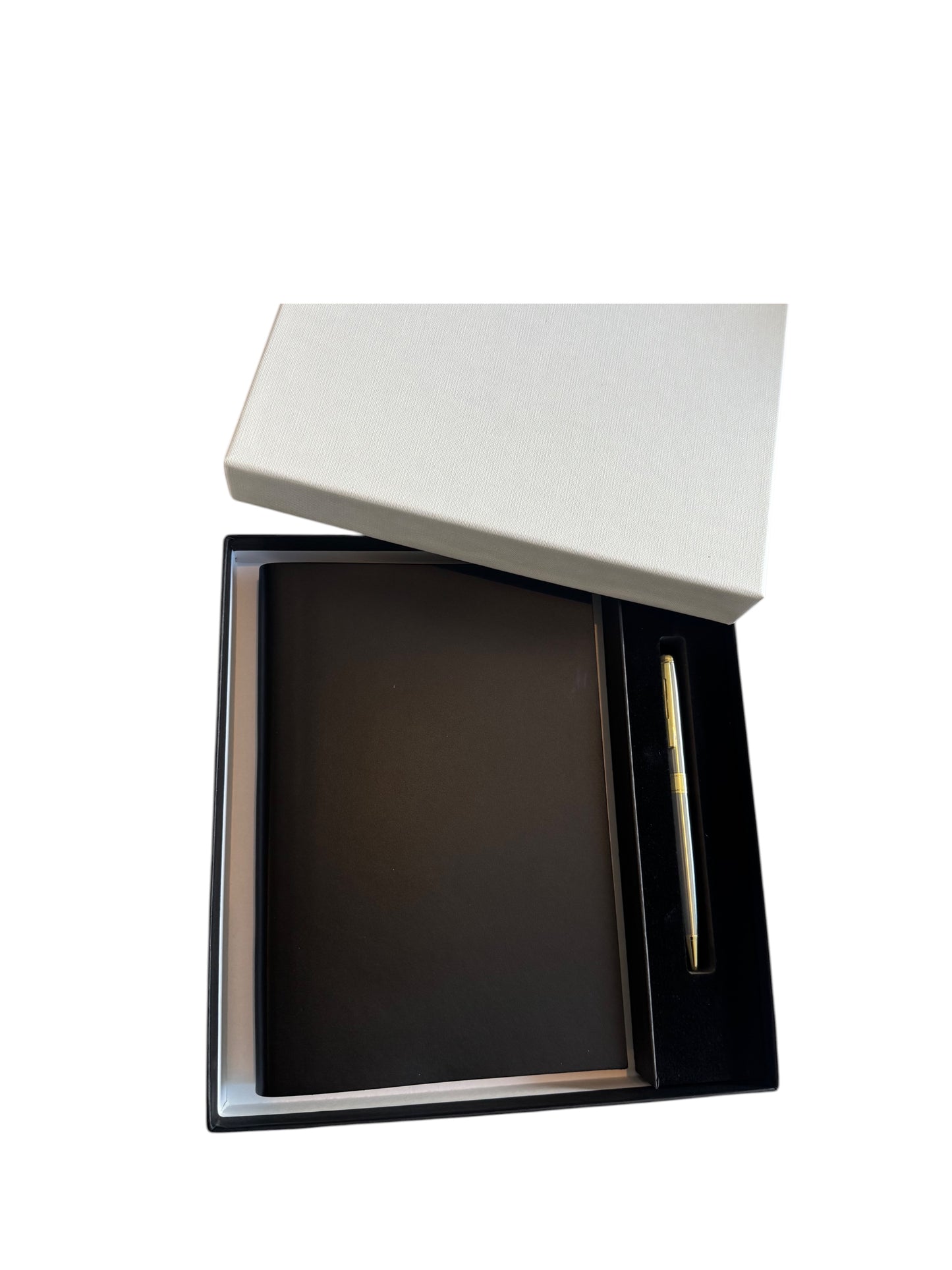 Acuto leather journal handmade in Florence from smooth top-grain Spazzolato leather, featuring a luminous finish and elegant, modern design.