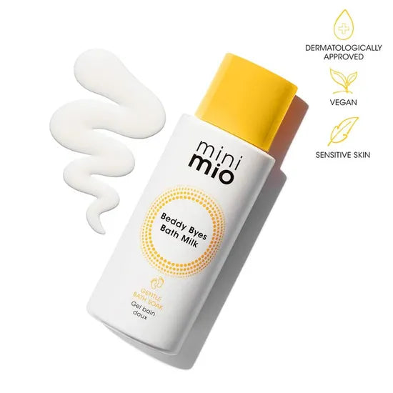 Mini Mio Beddy Byes Calming Baby Bath Milk creates a soft milk bath that cleanses delicate skin and helps you indulge in those precious mini moments. 
