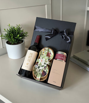 The Home Treats Hamper