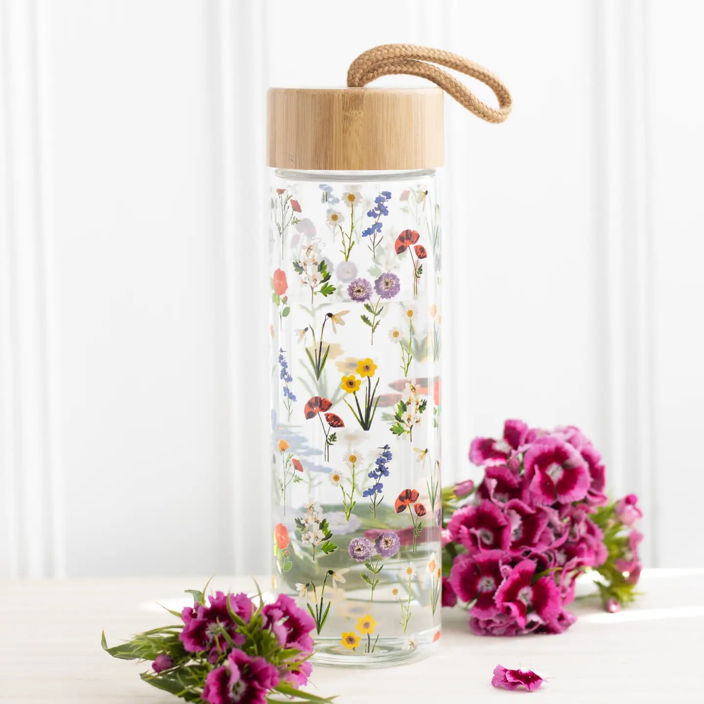 Wildflower floral glass and bamboo water bottle with British wildflower design.