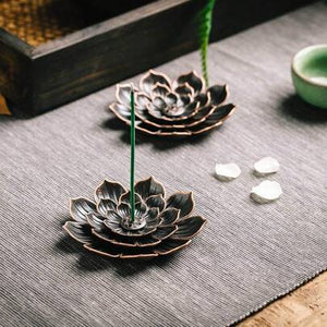 Black lotus flower incense holder
