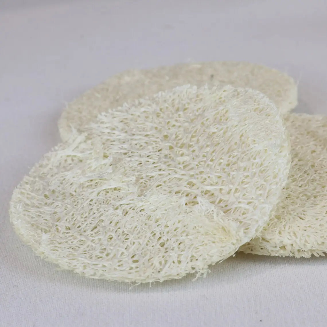 Exfoliating face discs for radiant skin, pack of 5.