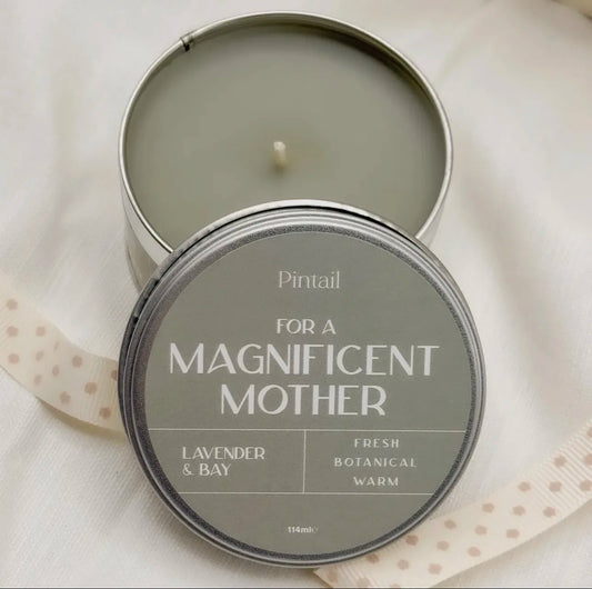 Magnificent Mother lavender and bay candle in tin, 160g.
